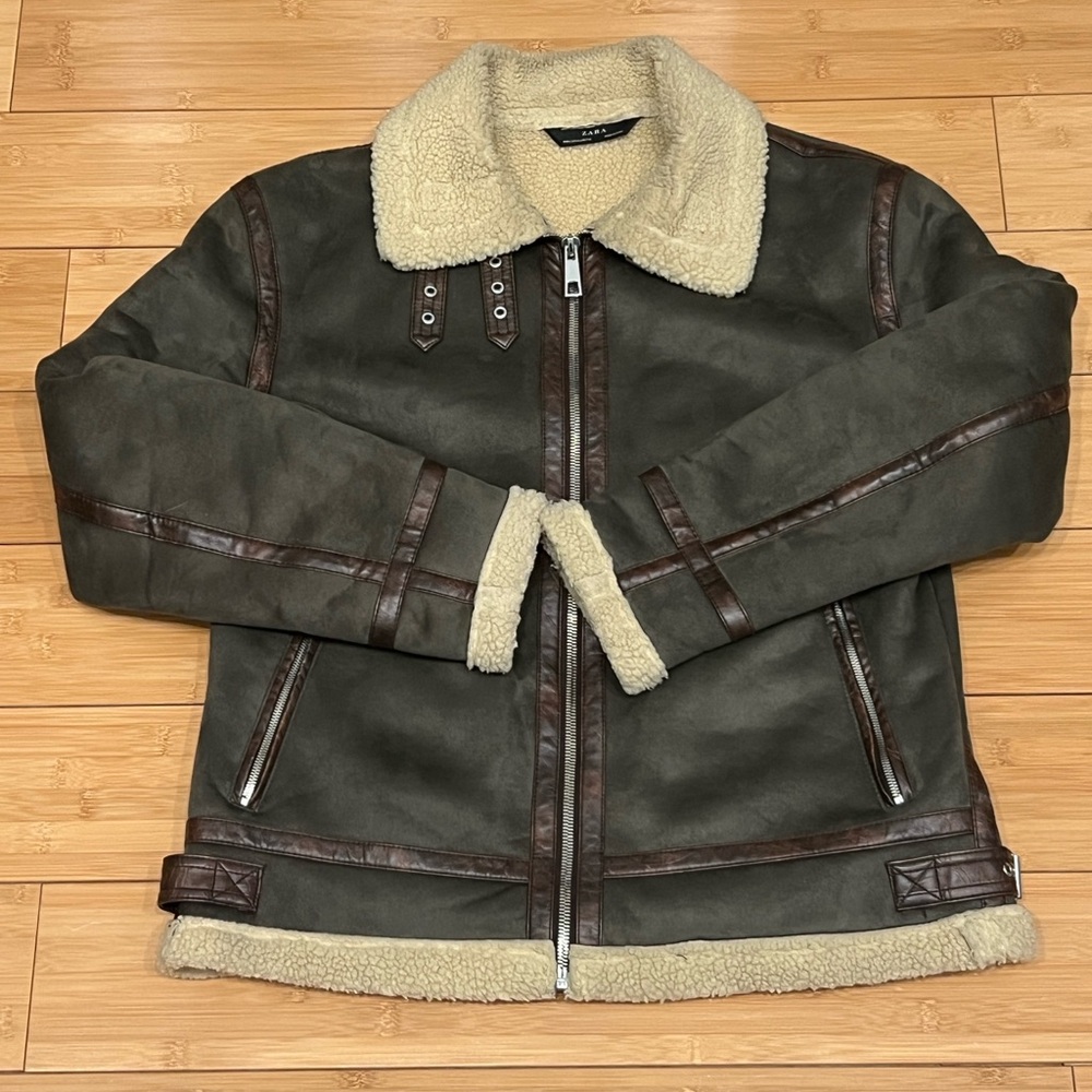 Zara Men's Dark Green Shearling Jacket